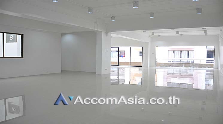 2  Office Space For Rent in Sukhumvit ,Bangkok BTS Phra khanong at Park Avenue AA13947